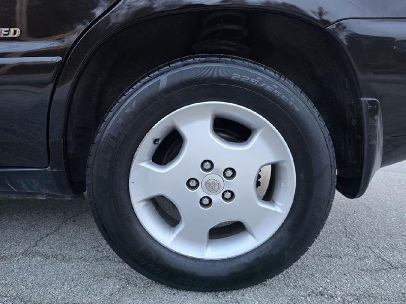 Toyota Highlander V6 2WD with 3rd-Row Seat 2007