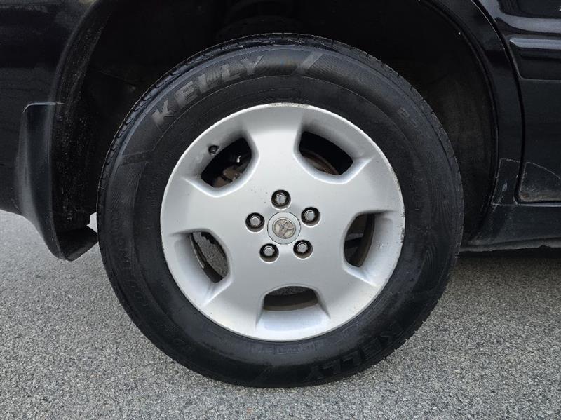 Toyota Highlander V6 2WD with 3rd-Row Seat 2007