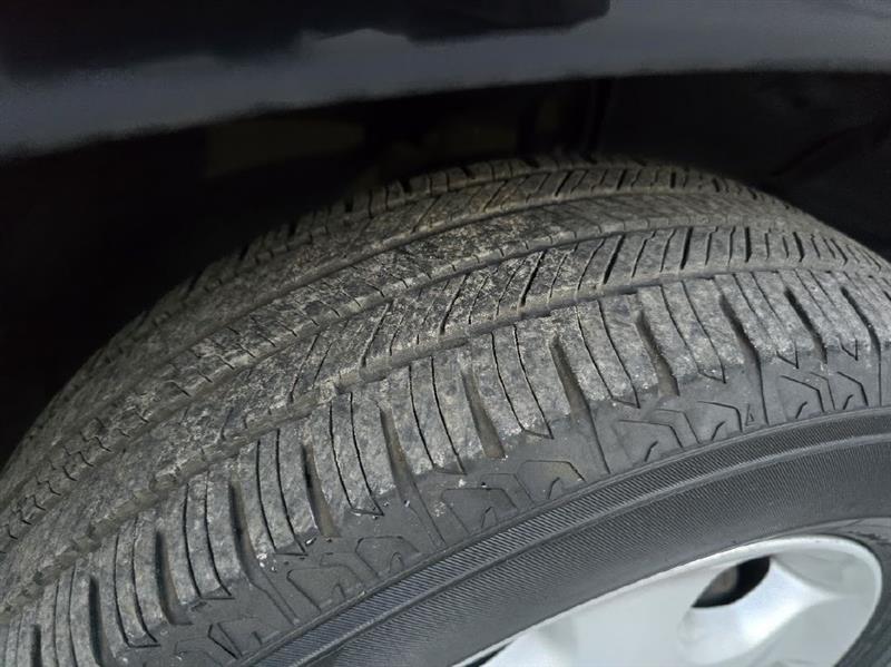 Toyota Highlander V6 2WD with 3rd-Row Seat 2007