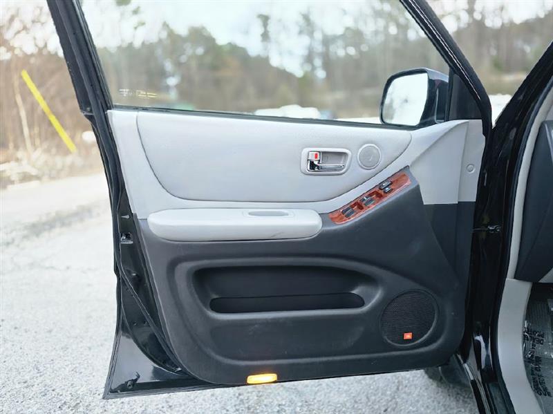 Toyota Highlander V6 2WD with 3rd-Row Seat 2007