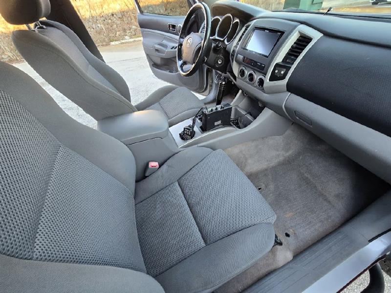 Toyota Tacoma Double Cab V6 4WD 2008