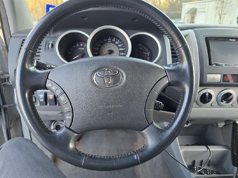 Toyota Tacoma Double Cab V6 4WD 2008