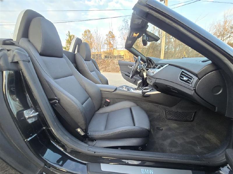 BMW Z4 sDrive35i 2011