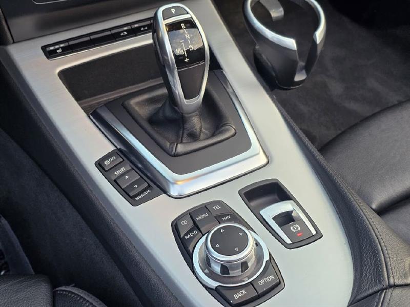 BMW Z4 sDrive35i 2011