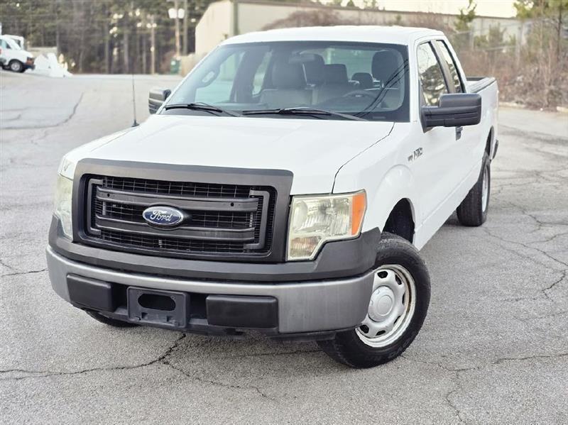 Ford F-150 XL SuperCab 8-ft. Bed 4WD 2013
