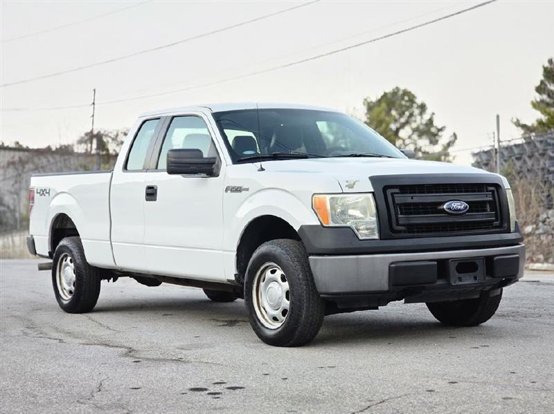 Ford F-150 XL SuperCab 8-ft. Bed 4WD 2013