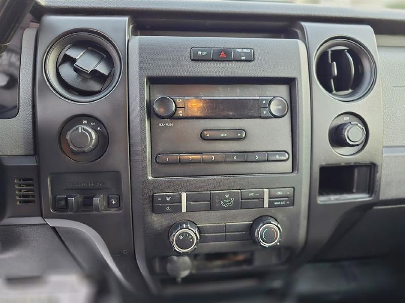 Ford F-150 XL SuperCab 8-ft. Bed 4WD 2013