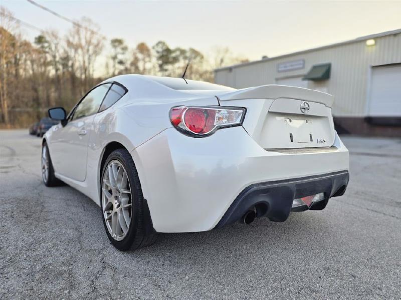 Scion FR-S 6MT 2013