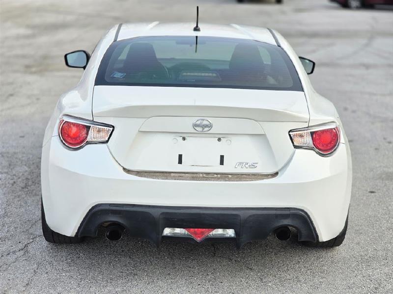 Scion FR-S 6MT 2013