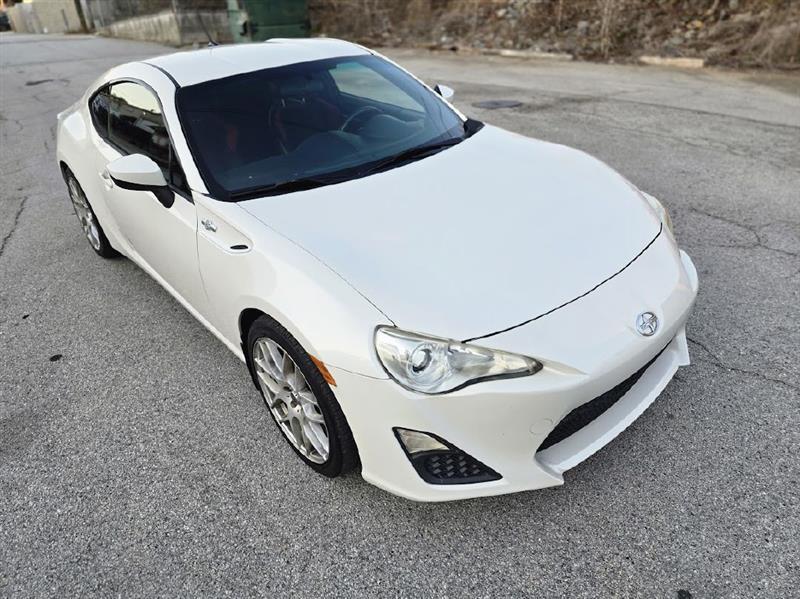Scion FR-S 6MT 2013