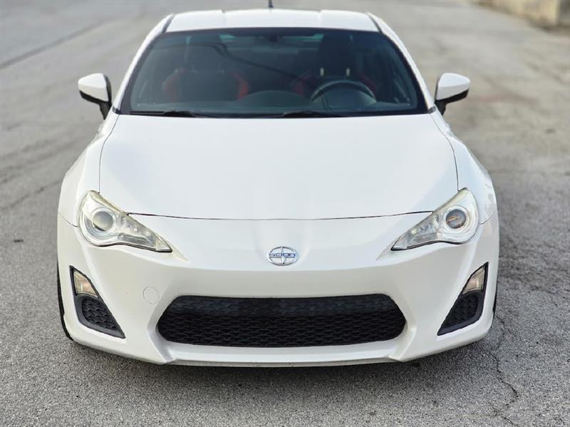 Scion FR-S 6MT 2013