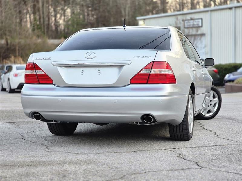 Lexus LS 430 Sedan 2004