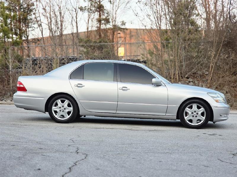 Lexus LS 430 Sedan 2004
