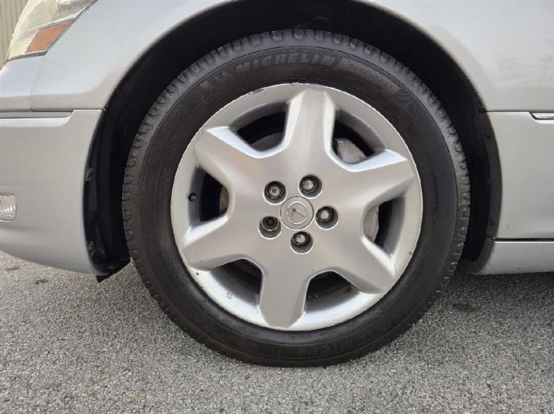 Lexus LS 430 Sedan 2004