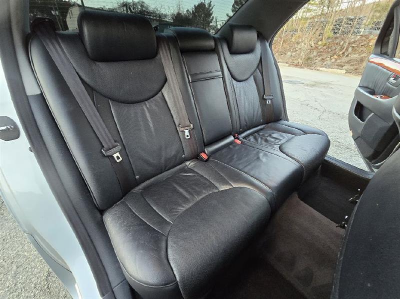 Lexus LS 430 Sedan 2004