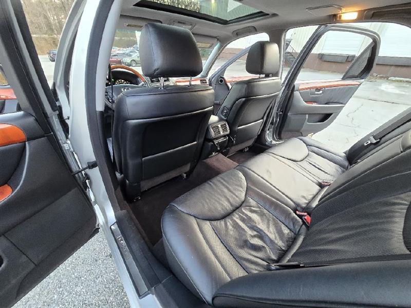 Lexus LS 430 Sedan 2004