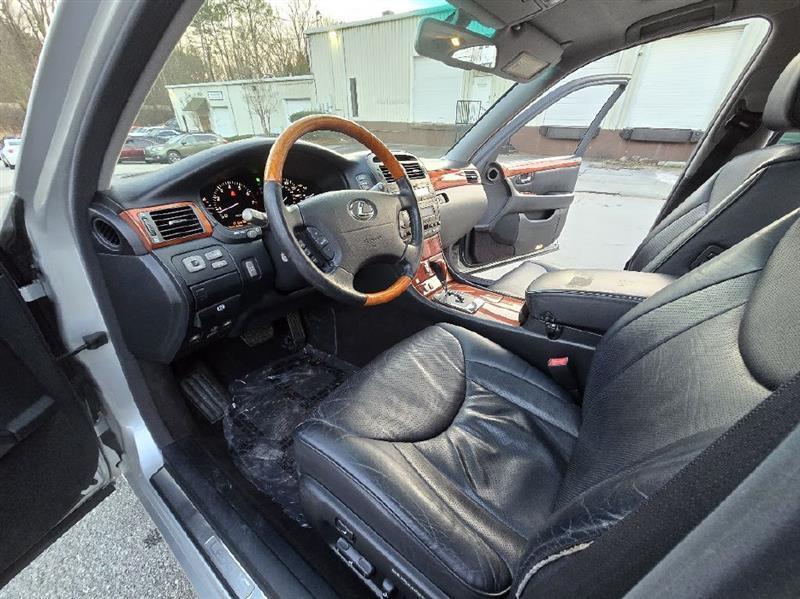 Lexus LS 430 Sedan 2004