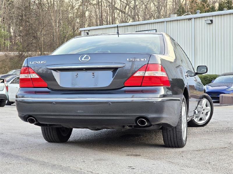 Lexus LS 430 Sedan 2004