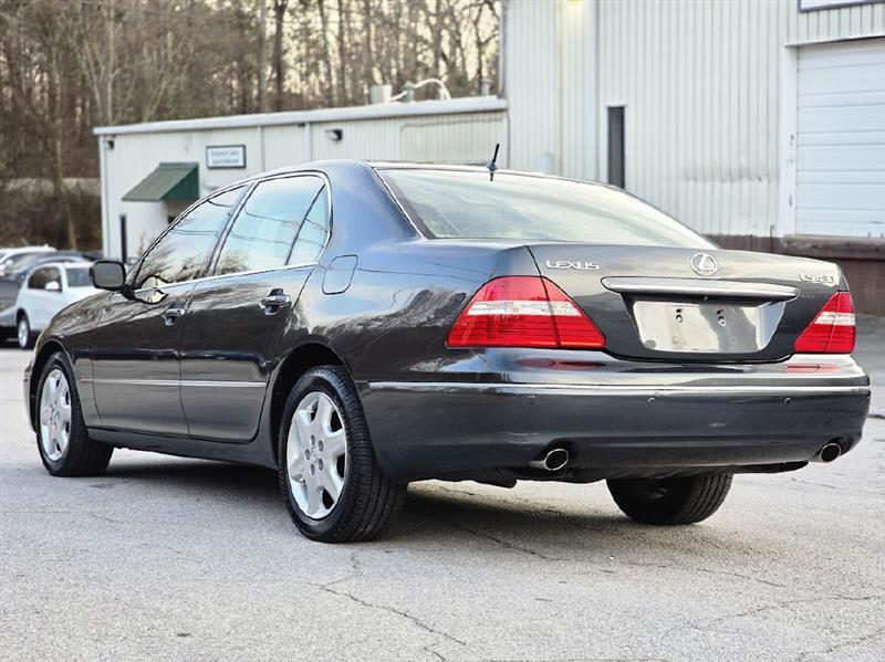 Lexus LS 430 Sedan 2004