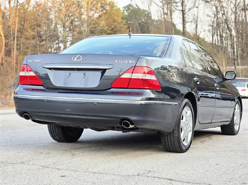 Lexus LS 430 Sedan 2004