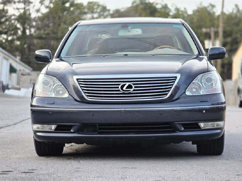 Lexus LS 430 Sedan 2004