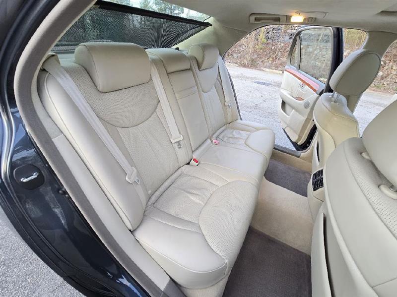 Lexus LS 430 Sedan 2004