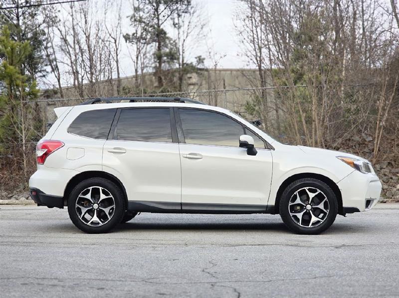 Subaru Forester 2.0XT Touring 2014
