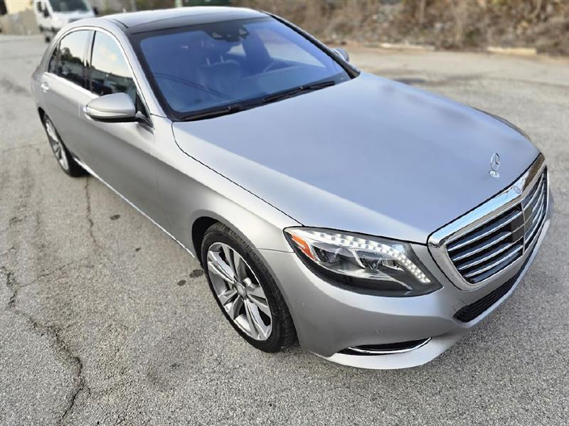 Mercedes-Benz S-Class S550 2015