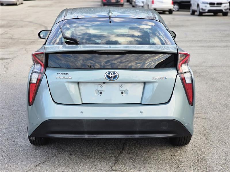 Toyota Prius Two 2017