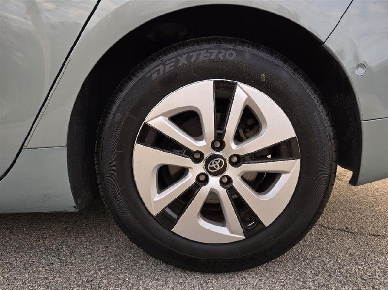 Toyota Prius Two 2017