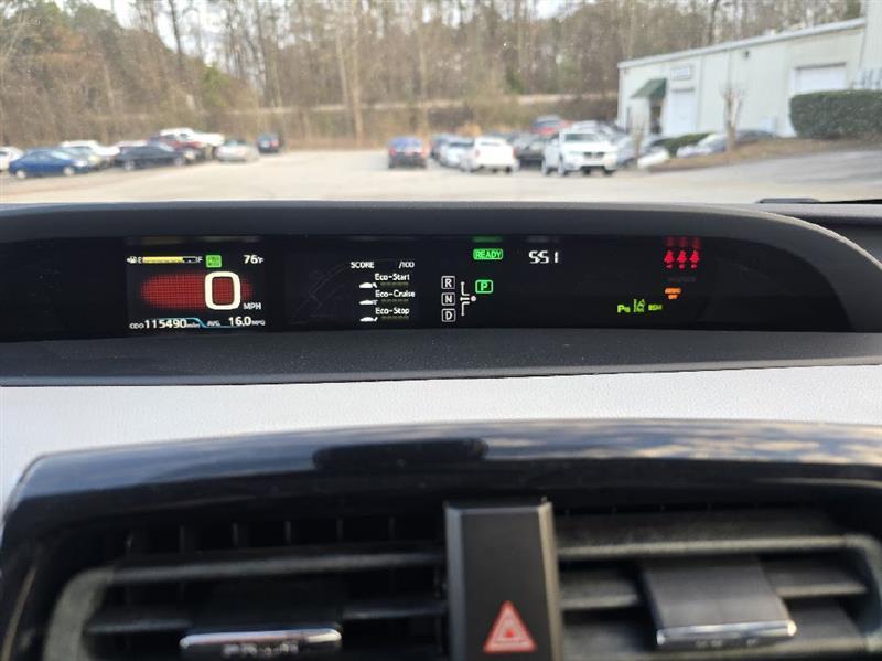 Toyota Prius Two 2017