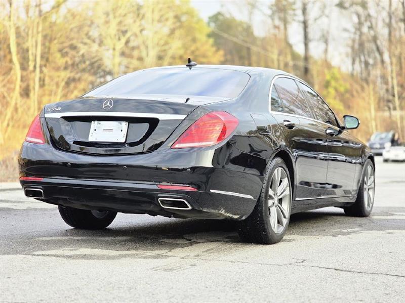 Mercedes-Benz S-Class S550 2015