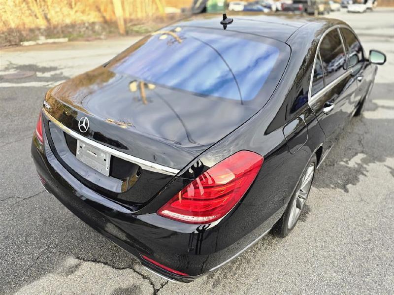 Mercedes-Benz S-Class S550 2015