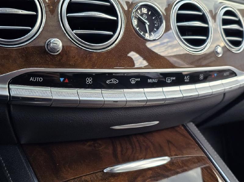 Mercedes-Benz S-Class S550 2015