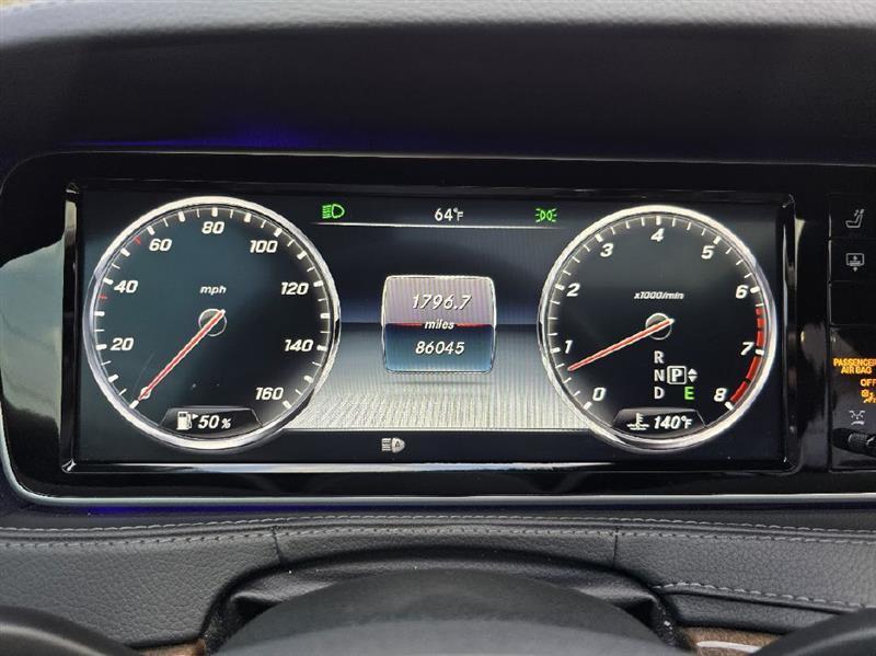 Mercedes-Benz S-Class S550 2015