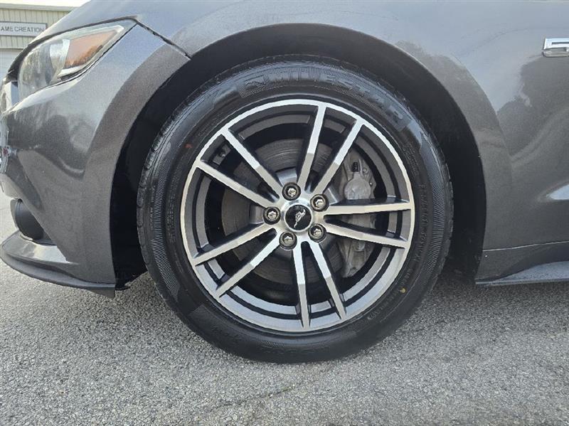 Ford Mustang GT Premium Coupe 2017