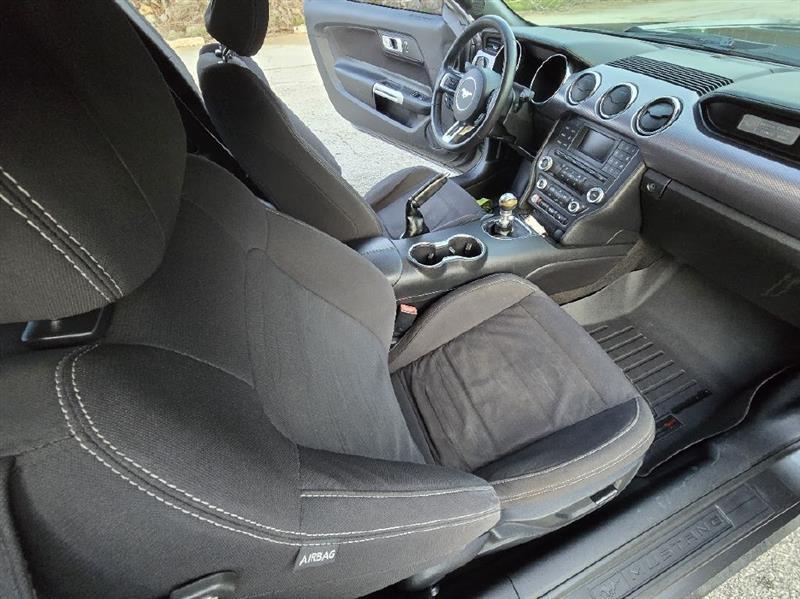 Ford Mustang GT Premium Coupe 2017