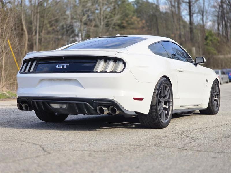 Ford Mustang GT Premium Coupe 2017