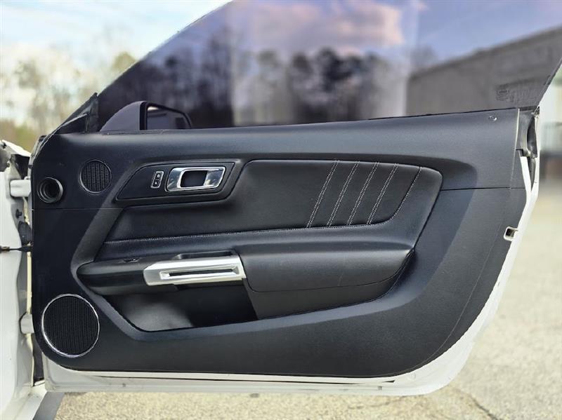 Ford Mustang GT Premium Coupe 2017