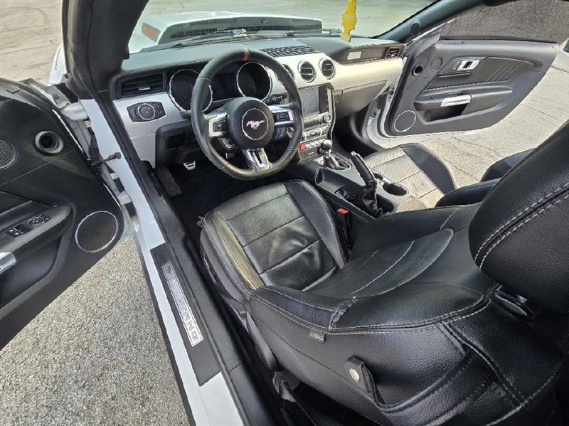 Ford Mustang GT Premium Coupe 2017