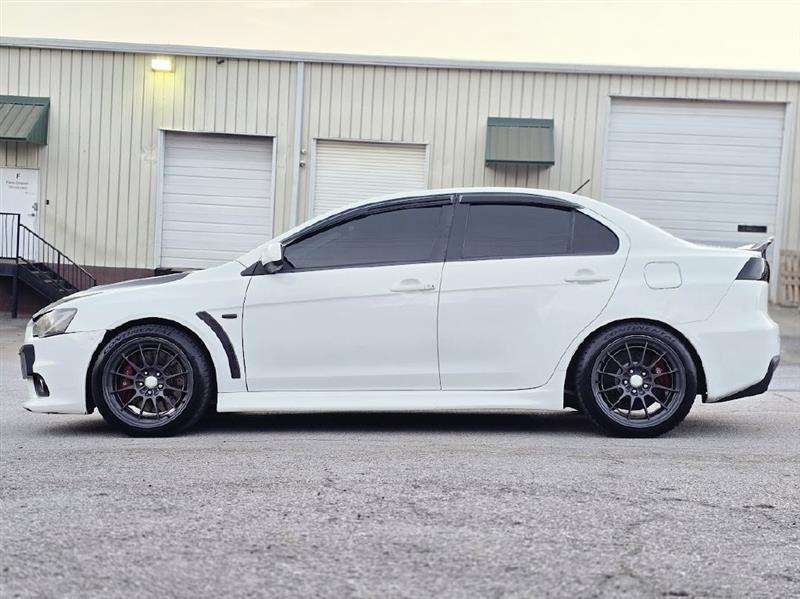 Mitsubishi Lancer Evolution GSR 2013