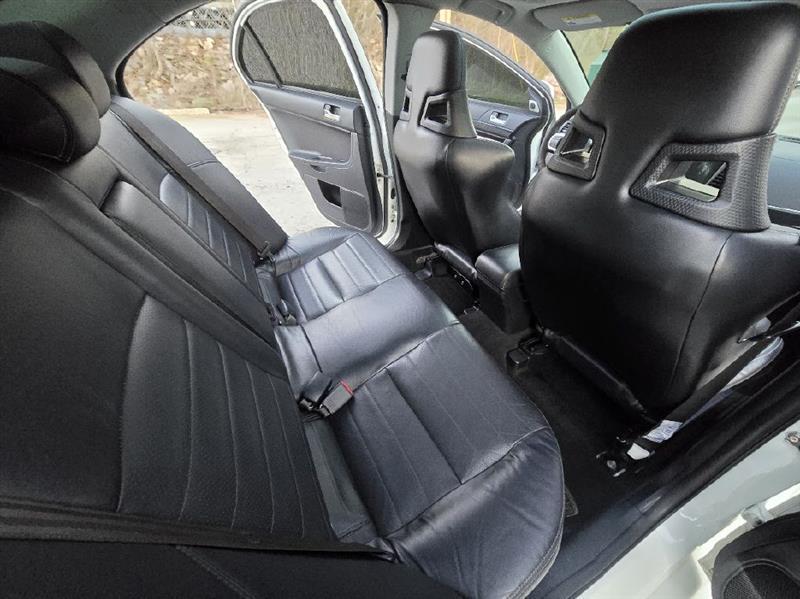 Mitsubishi Lancer Evolution GSR 2013