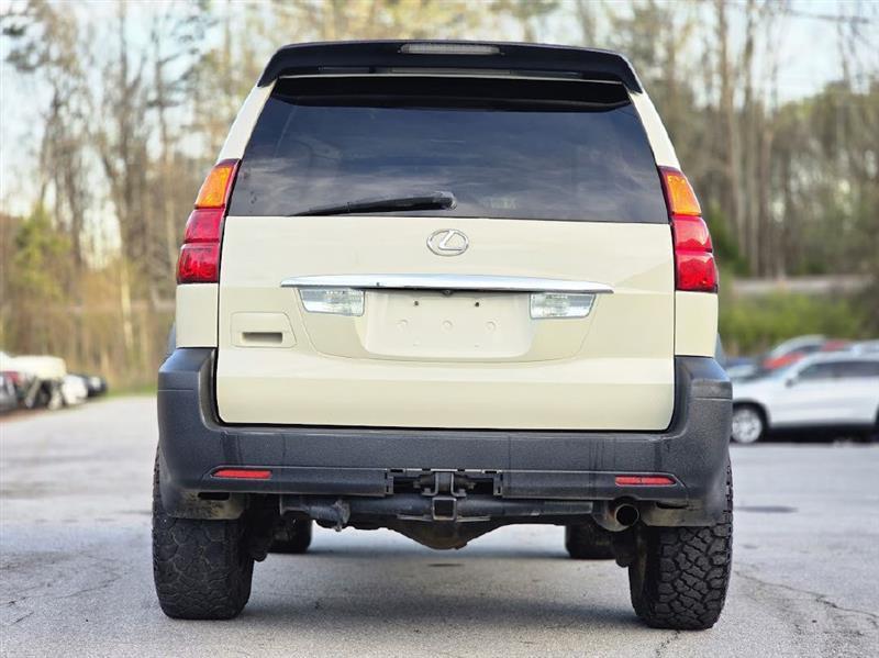 Lexus GX 470 Sport Utility 2005