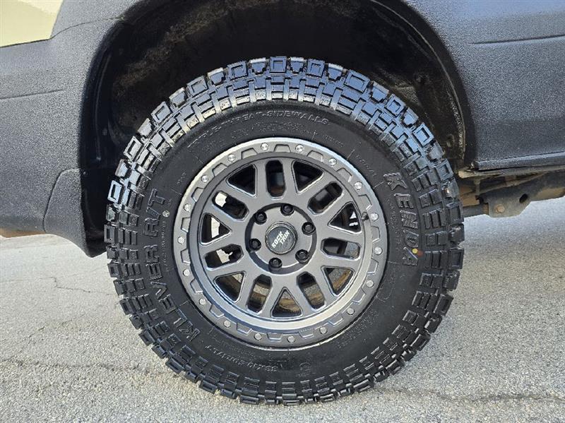 Lexus GX 470 Sport Utility 2005