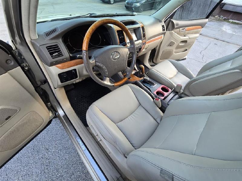 Lexus GX 470 Sport Utility 2005