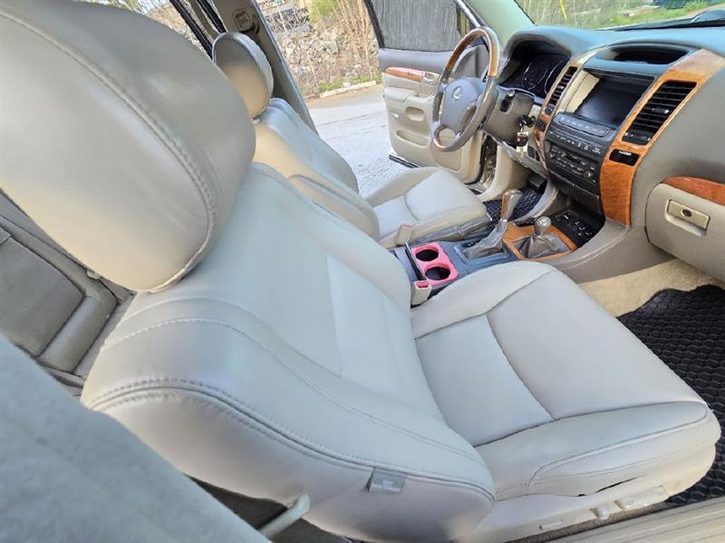 Lexus GX 470 Sport Utility 2005