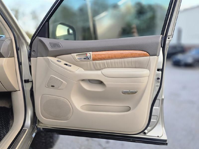 Lexus GX 470 Sport Utility 2005