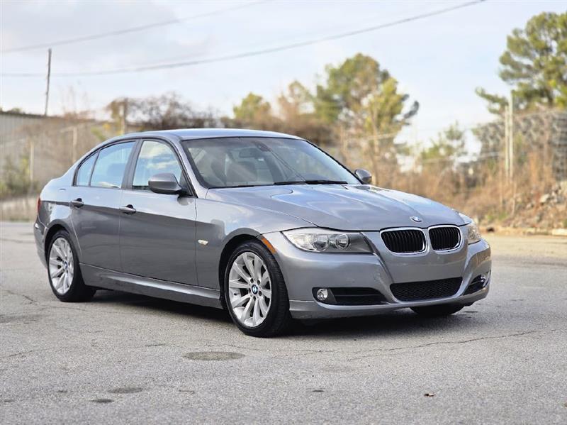 BMW 3-Series 328i SA 2011