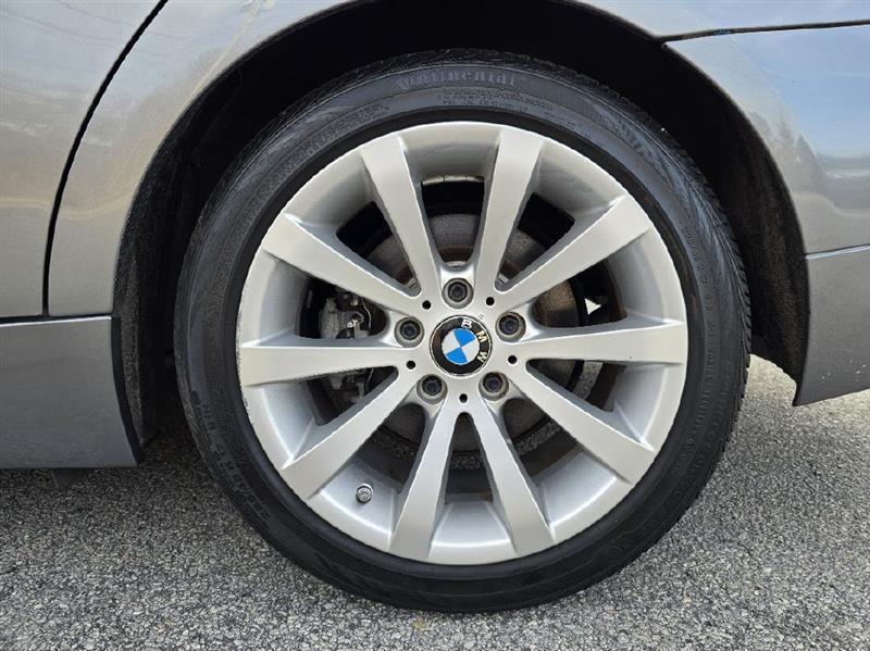 BMW 3-Series 328i SA 2011
