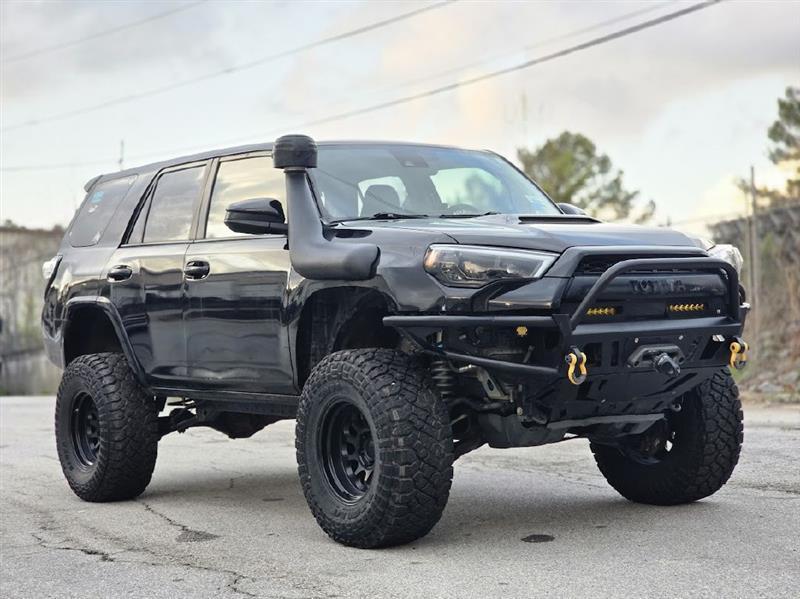 Toyota 4Runner SR5 4WD 2020